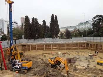 Hotel & apartments at Sokolova Str. in Sochi, Изготовление свай здания и ограждения котлована, 01.03.2012