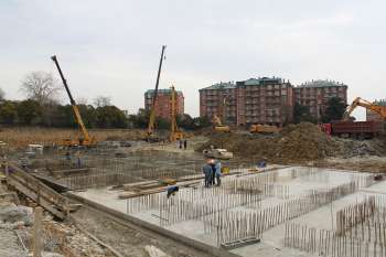 Block of multilevel buildings at Kirpichnaya Str. in Adler district of Sochi, Бетонирование фундаментной плиты 2-ой очереди, 02.03.2010