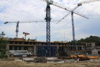 Block of multilevel buildings at Kirpichnaya Str. in Adler district of Sochi, Монолитные работы по возведению каркаса, 23.07.2010