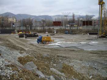 Shopping mall «Red Square» in Novorossiysk, Выполнение бетонной подготовки, 20.12.2007