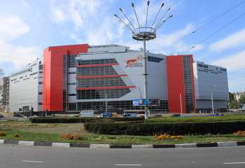 Shopping mall «Red Square» in Novorossiysk, Этап работ по монтажу фасадных систем, 07.10.2009