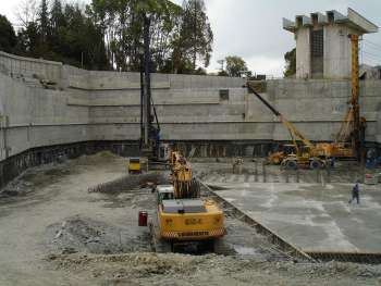 Geotechnical protection of deep excavation at the «Zarya» apartment complex on Kurortniy avenue, 108 in Sochi., Работы по устройству конструкций нижнего яруса котлована, 13.02.2008