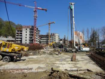 Residential block at Gastello Str. in Adler district of Sochi, Начало бурения свай Литера 4, 13.04.2012