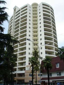 18-storey housing estate at Demokraticheskaya Str. in Adler district of Sochi, Завершенное строительство, 03.08.2007